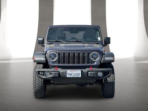 Used 2026 Jeep Wrangler Unlimited Rubicon w/ Steel Bumper Group image 8