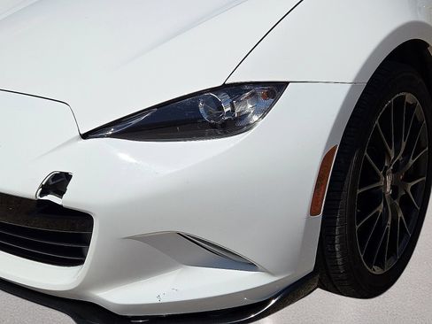 Used 2016 MAZDA MX-5 Miata Club w/ Brembo/BBS Package RWD image 10