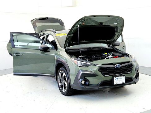 Used 2024 Subaru Crosstrek 2.5i Limited AWD/4WD image 9
