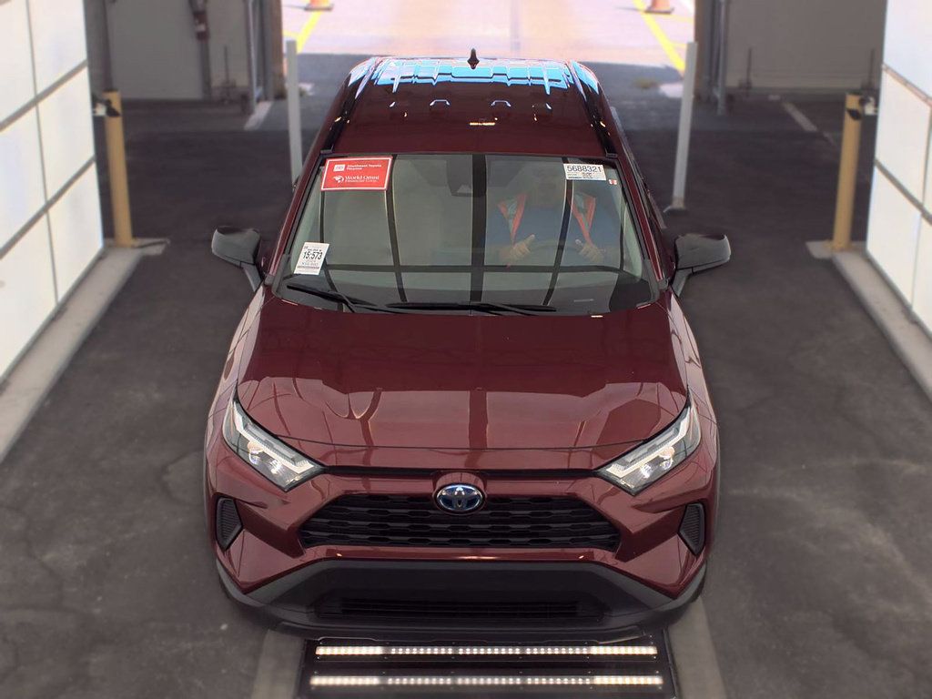 Used 2024 Toyota RAV4 LE AWD/4WD image 2
