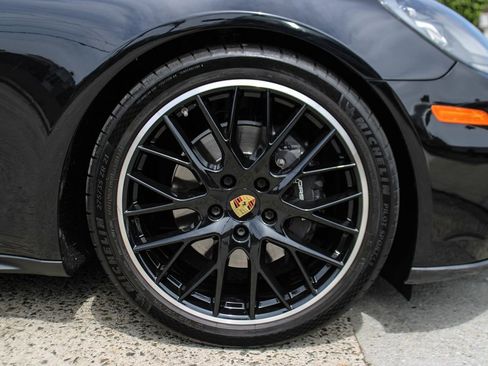 Used 2018 Porsche Panamera 4 AWD/4WD image 12