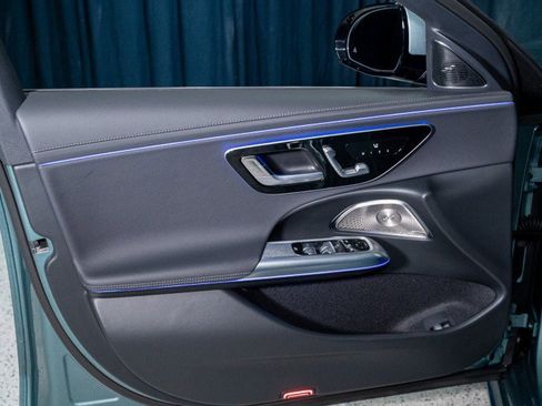 New 2026 Mercedes-Benz E 350 4MATIC Sedan image 12