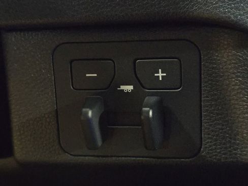 New 2026 Toyota Tundra SR5 image 8