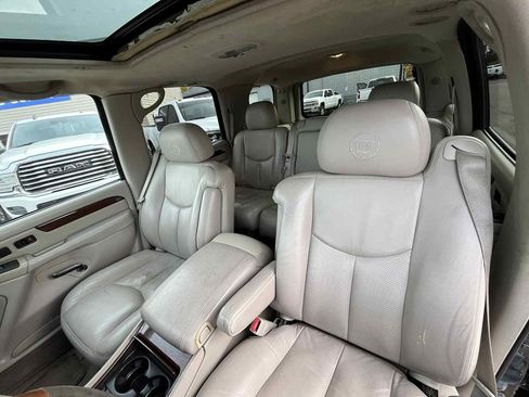 Used 2003 Cadillac Escalade AWD image 22