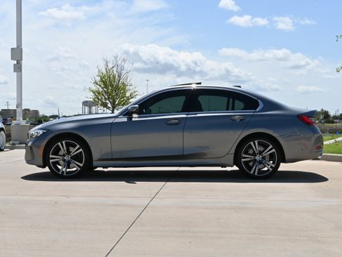 Certified 2024 BMW 330i xDrive Sedan w/ Premium Package image 6