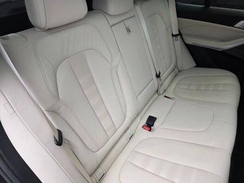 Used 2021 BMW X5 xDrive40i w/ Premium Package AWD/4WD image 28