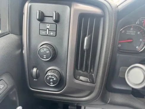 Used 2016 GMC Sierra 2500 SLT w/ All-Terrain HD Package AWD/4WD image 22