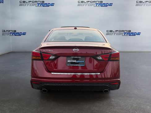 Used 2023 Nissan Altima 2.5 SR w/ SR Premium Package image 6