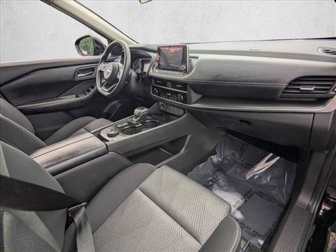 Used 2024 Nissan Rogue SV AWD/4WD image 19