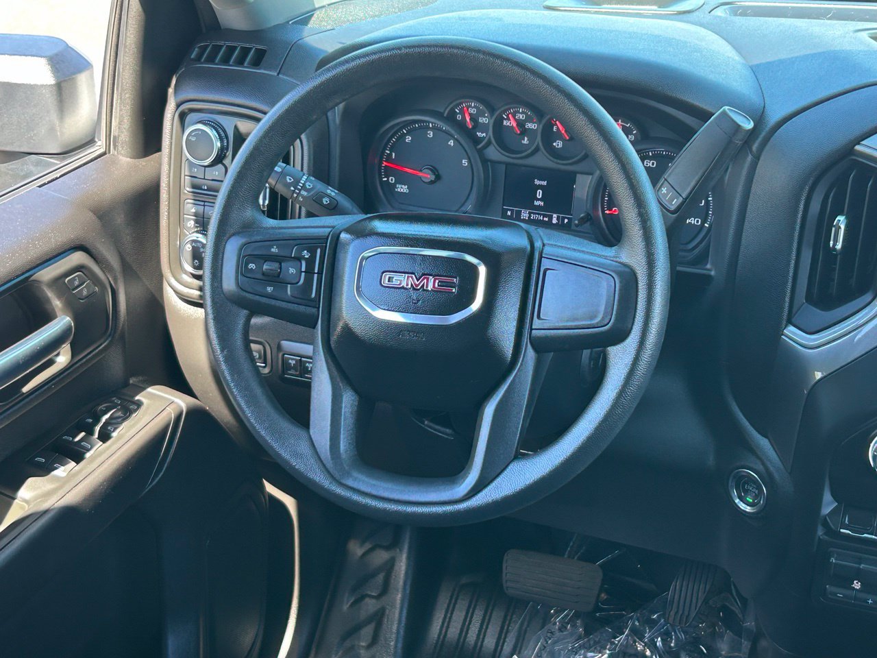 Used 2026 GMC Sierra 3500 Pro w/ Convenience Package AWD/4WD image 16