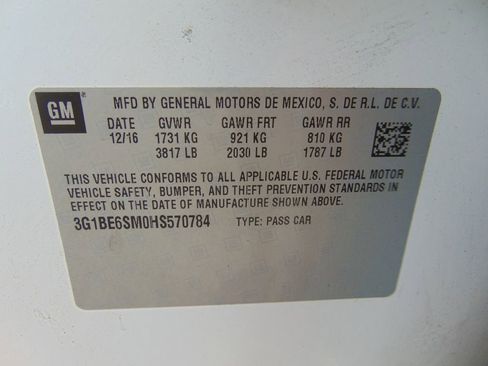 Used 2017 Chevrolet Cruze LT image 29