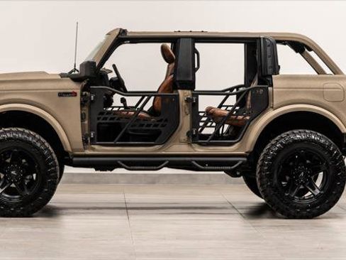 Used 2025 Ford Bronco Outer Banks AWD/4WD image 14