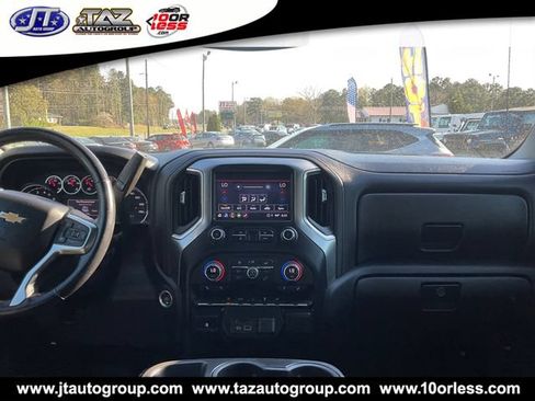Used 2022 Chevrolet Silverado 1500 LT w/ All Star Edition Plus RWD image 17
