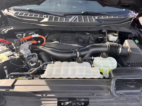 Used 2021 Ford F150 Lariat image 9