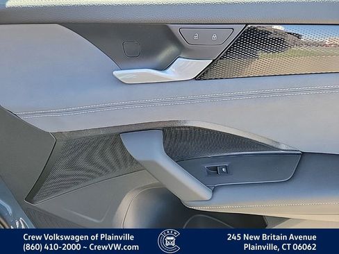 New 2026 Volkswagen Tiguan SE AWD/4WD image 43