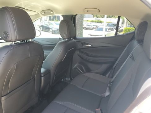 Used 2022 Buick Encore GX Select w/ Sport Touring Package image 6