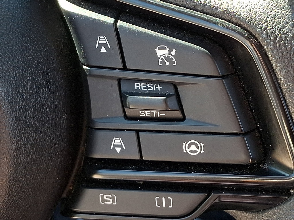 Used 2025 Subaru Crosstrek 2.5i Premium AWD/4WD image 22
