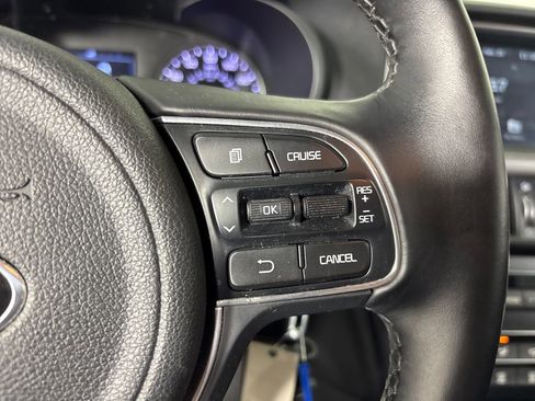 Used 2018 Kia Optima S image 15