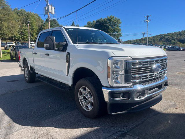 Used 2025 Ford F250 XLT AWD/4WD image 2