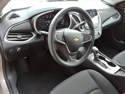 Used 2023 Chevrolet Malibu LS image 14
