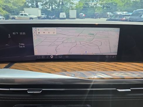 Used 2025 Cadillac Escalade Sport Platinum w/ LPO, ONYX Package AWD/4WD image 21