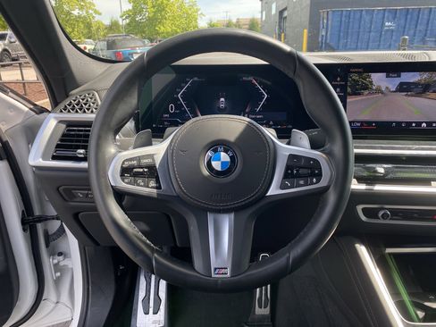 Used 2024 BMW X6 xDrive40i w/ Parking Assistance Package AWD/4WD image 10