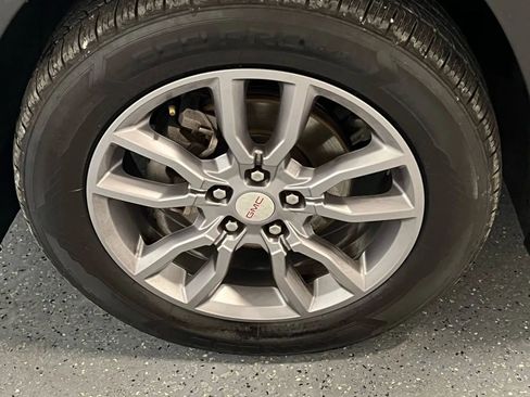 Used 2022 GMC Terrain SLT image 9