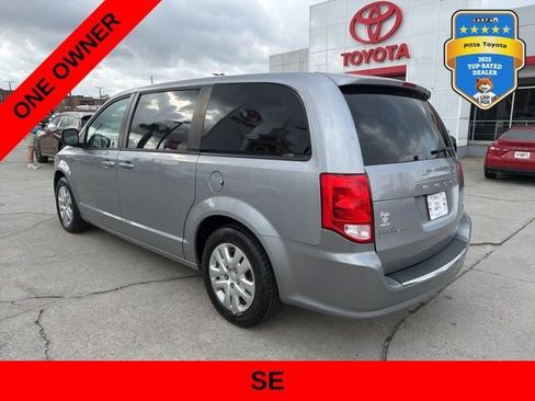 Used 2018 Dodge Grand Caravan SE w/ UConnect Hands-Free Group image 7