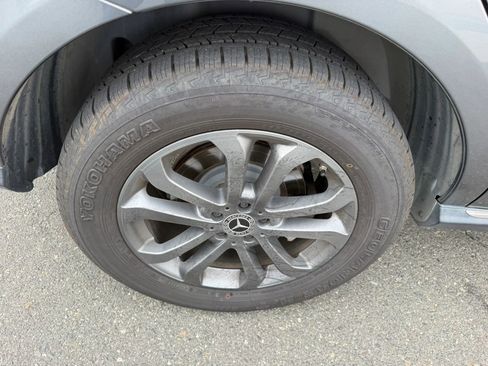 Used 2019 Mercedes-Benz GLE 400 4MATIC image 33