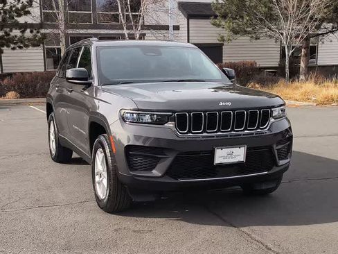 New 2026 Jeep Grand Cherokee Laredo X image 3