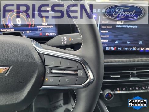 Used 2024 Chevrolet Traverse RS image 18