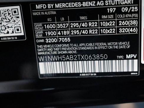 Used 2026 Mercedes-Benz G 63 AMG 4MATIC image 40