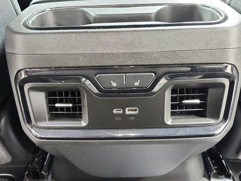 Used 2024 GMC Sierra 1500 AT4 w/ Technology Package AWD/4WD image 45