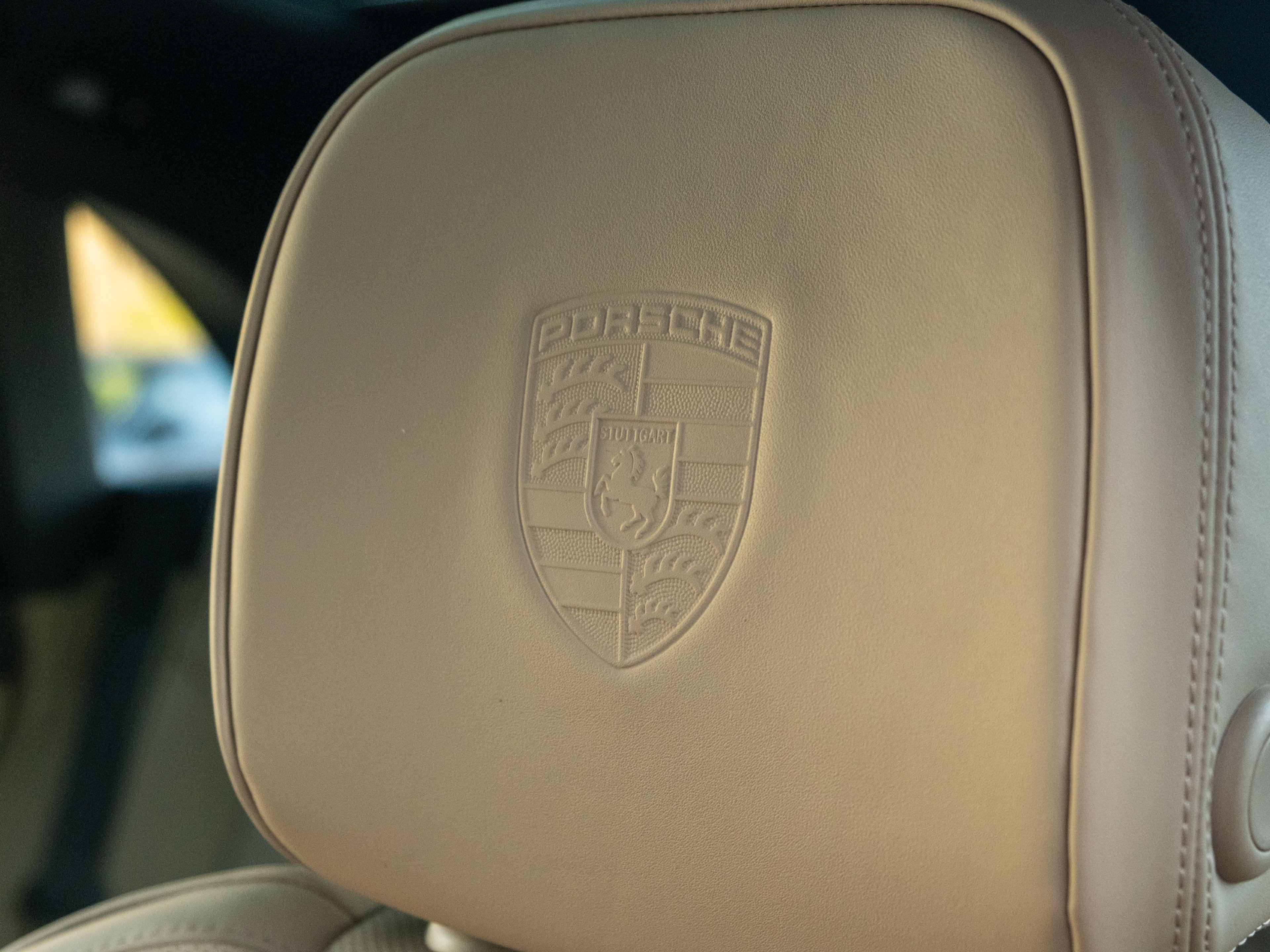 Certified 2026 Porsche Macan AWD/4WD image 40