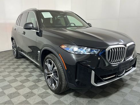 Certified 2024 BMW X5 sDrive40i w/ Premium Package image 4