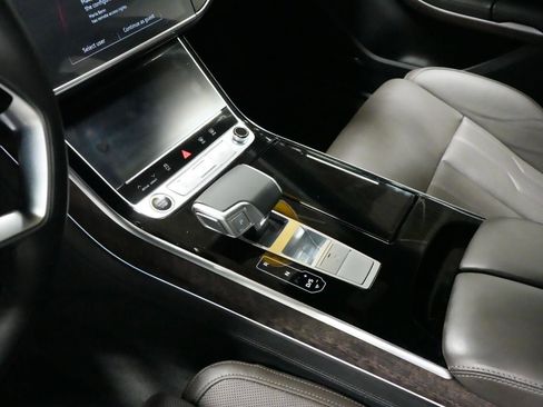 Used 2025 Audi A8 L 3.0T AWD/4WD image 5
