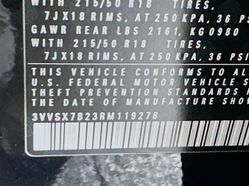 Used 2024 Volkswagen Taos SE image 11