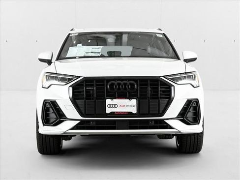 New 2025 Audi Q3 2.0T Premium image 2
