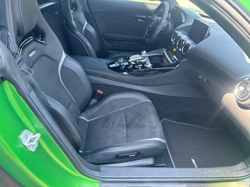 Used 2018 Mercedes-Benz AMG GT R image 6