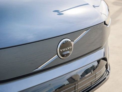 New 2025 Volvo EX90 Plus image 12