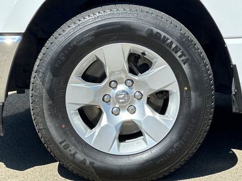 Used 2021 RAM 1500 Big Horn RWD image 28
