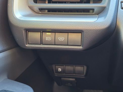 Used 2024 Toyota Prius LE image 17