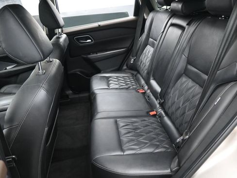 Used 2022 Nissan Rogue Platinum w/ Head-Up Display Package image 27