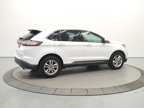 Used 2018 Ford Edge SEL w/ Equipment Group 201A FWD image 8