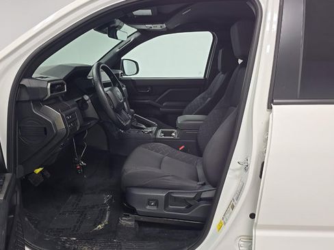 Used 2025 Toyota Tacoma SR5 AWD/4WD image 3