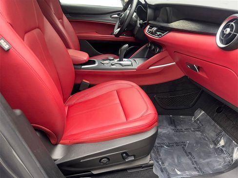 Used 2021 Alfa Romeo Stelvio Sprint w/ Nero Edizione image 43