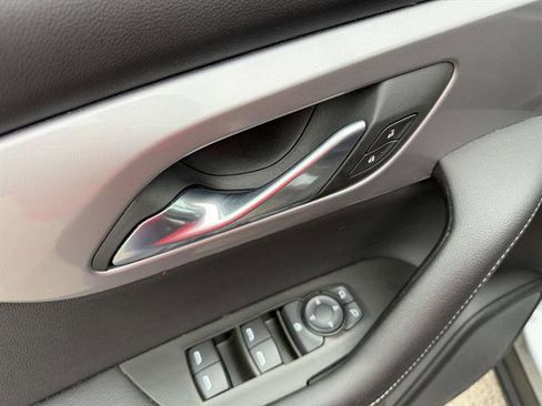 Used 2024 Chevrolet Blazer LT w/ Convenience Package image 31