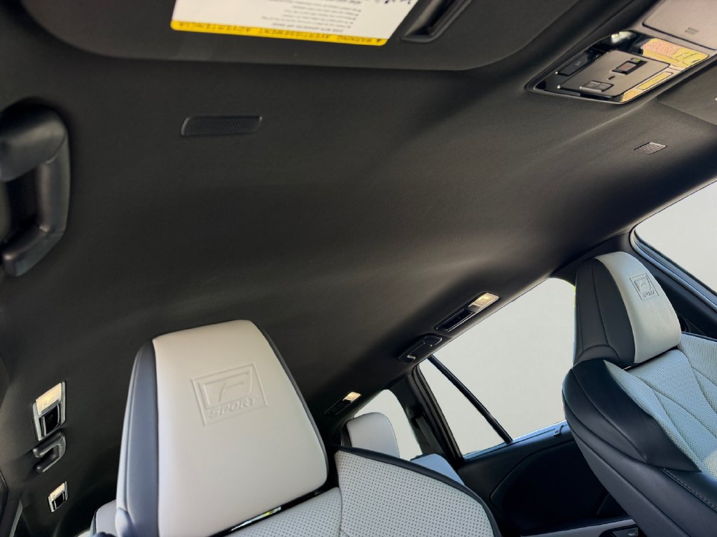 Certified 2026 Lexus TX 500h AWD w/ Technology Package image 8