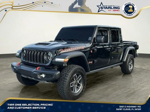 Used 2025 Jeep Gladiator Mojave w/ Safety Group AWD/4WD image 1