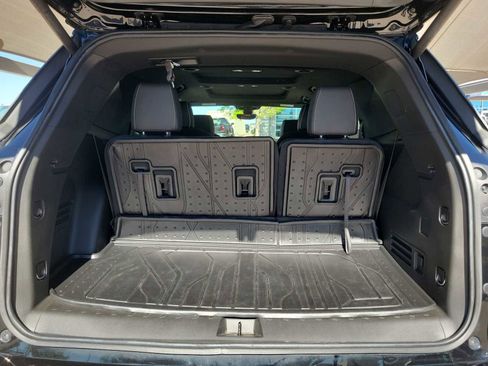 Used 2023 Chevrolet Traverse Premier w/ Redline Edition image 23